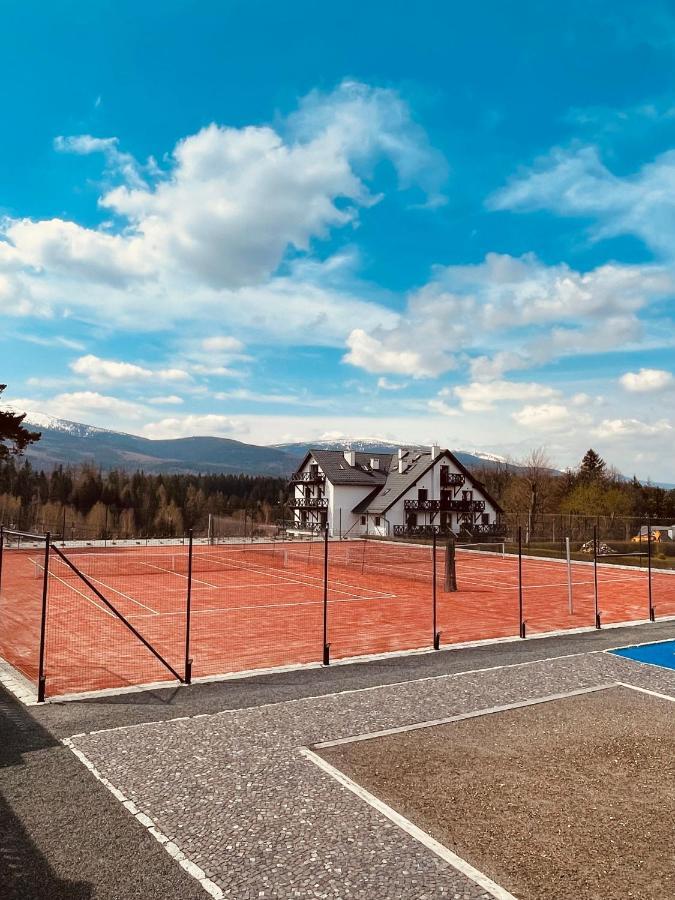 Kazalnica Family&Conference Resort Kolo Karpacza Sosnówka Esterno foto